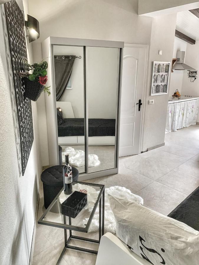 Villa Nika 2 Bagian luar foto
